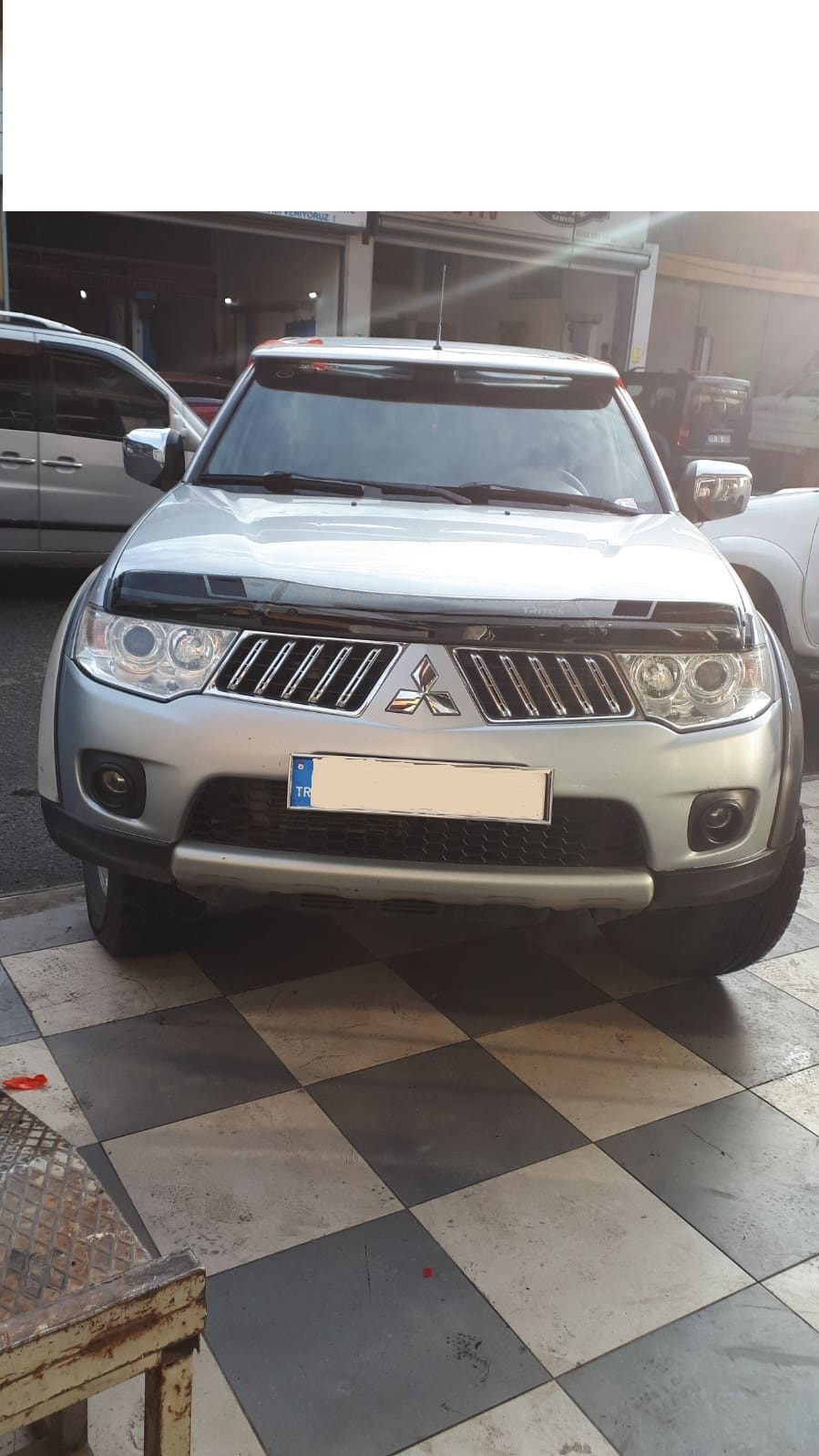 Mitsubishi L 200 L-200 2008-2015 Kaput Rüzgarlığı+ Fiber Güneşlik
