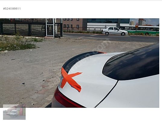 Ford Focus 2012-2015 Sedan Bagaj Çıtası / Spoyler Boyalı - Fiberglass