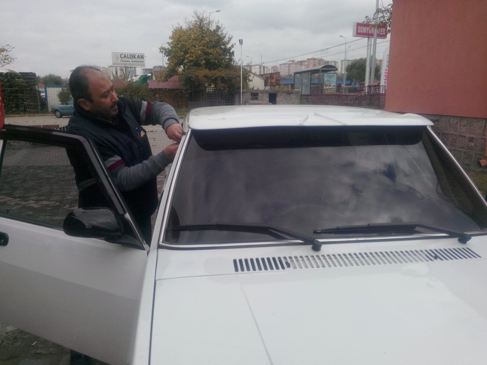 Fiat Tofaş Ön Güneşlik - Fiberglass