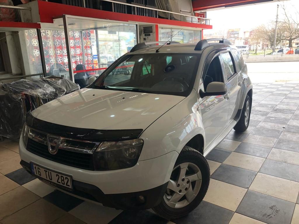 Dacia Duster 2009-2017 Kaput Rüzgarlığı - Fiberglass