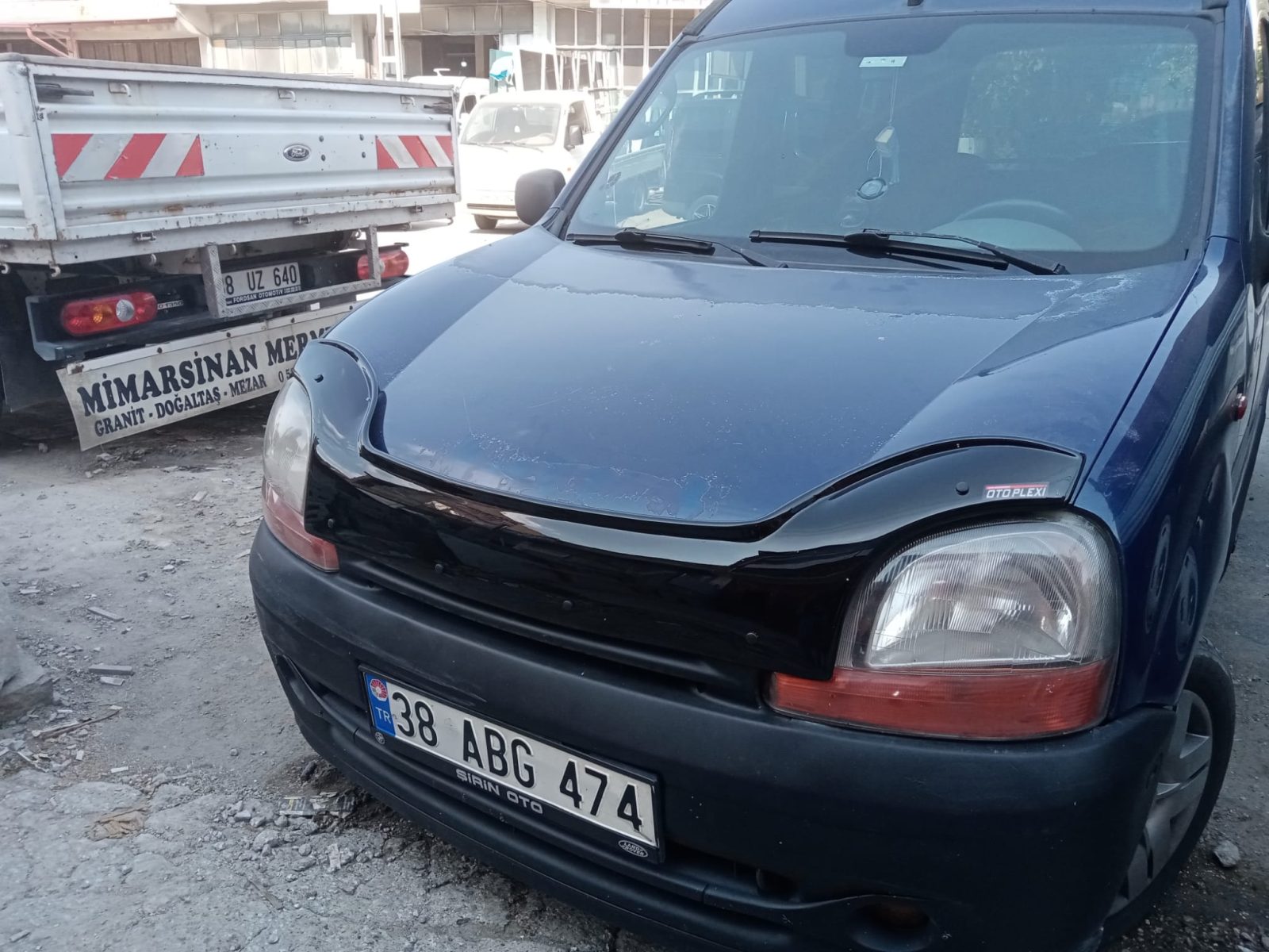 Renault Kango 1998-2004 Kaput Rüzgarlık Plexi Plastik