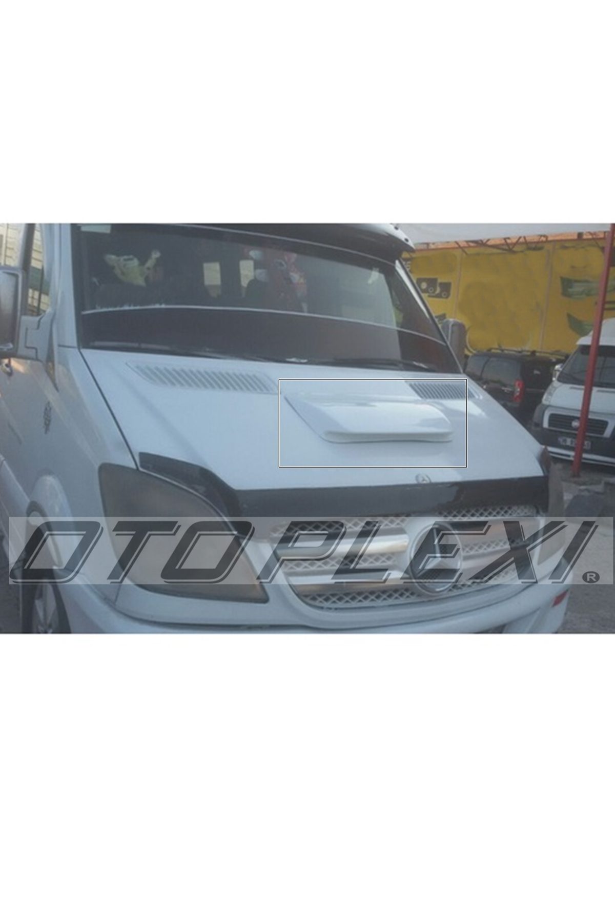Mercedes Sprinter Kaput Havalandırma Beyaz Plastik